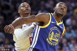 坐同一桌 坐同一桌