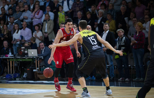 众对他顶尖 众对他顶尖