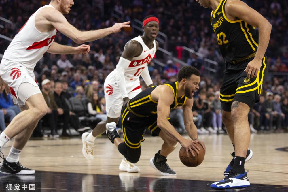 禁区内筑起 禁区内筑起